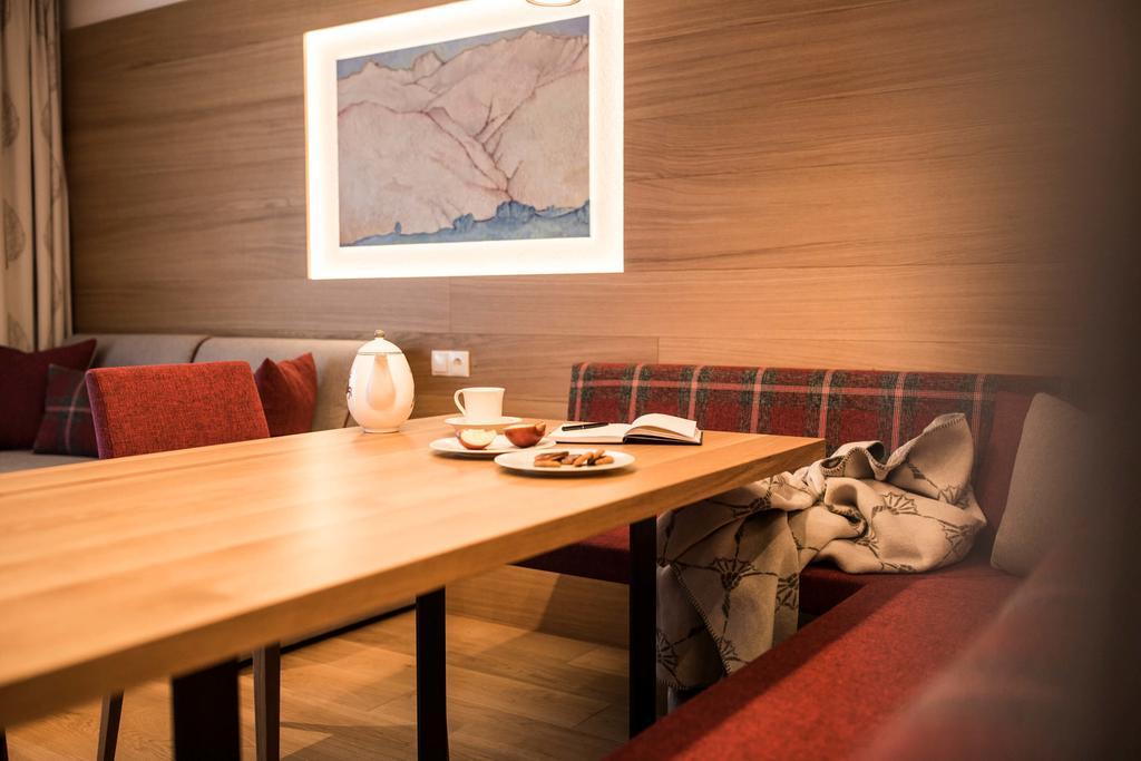 Slow Living Suite - Ferienwohnung Mit Privater Sauna & Garten Fiss Exterior photo