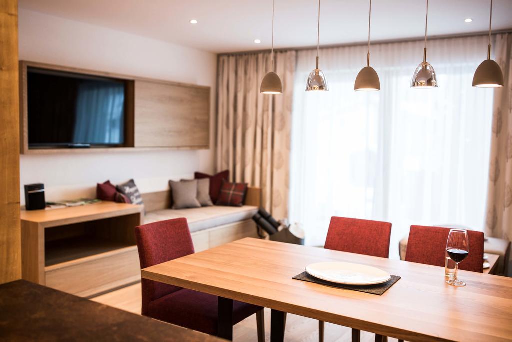 Slow Living Suite - Ferienwohnung Mit Privater Sauna & Garten Fiss Exterior photo