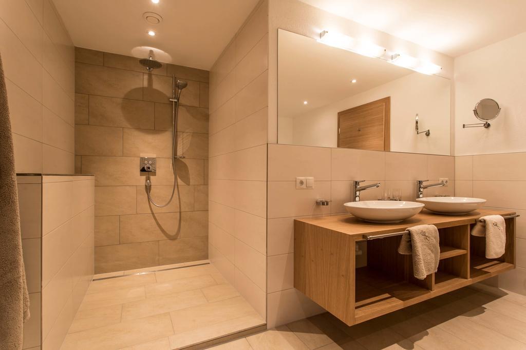 Slow Living Suite - Ferienwohnung Mit Privater Sauna & Garten Fiss Exterior photo